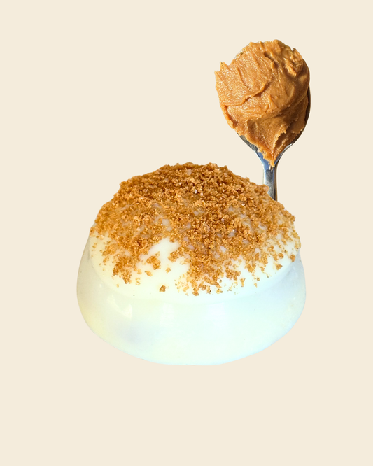 white chocolate × caramelised biscuit